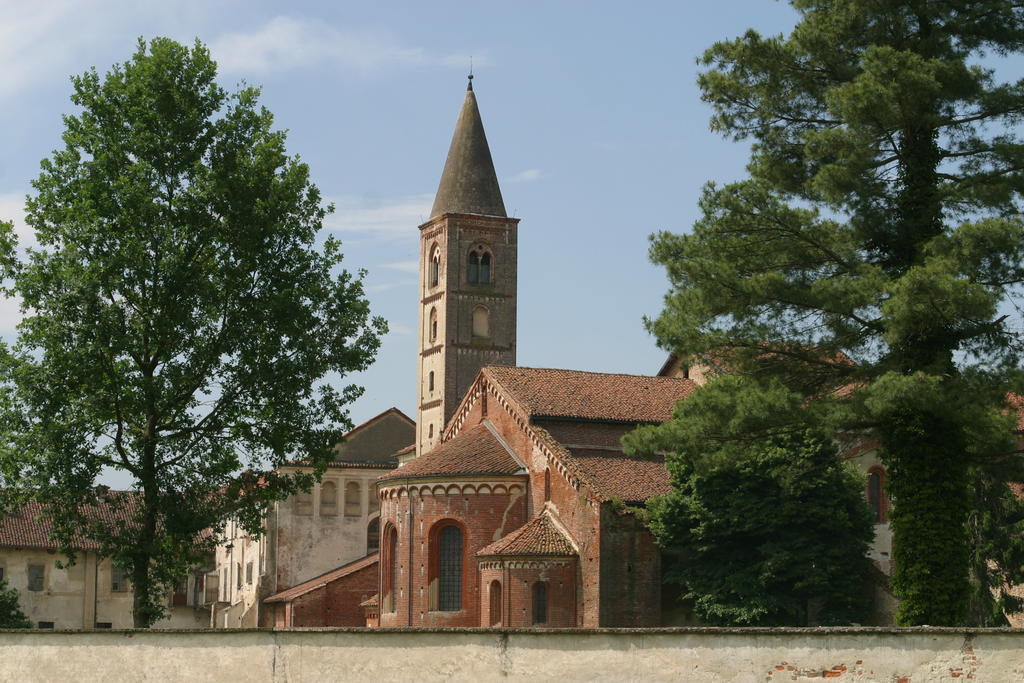 Agriturismo La Virginia Villa Revello Dış mekan fotoğraf