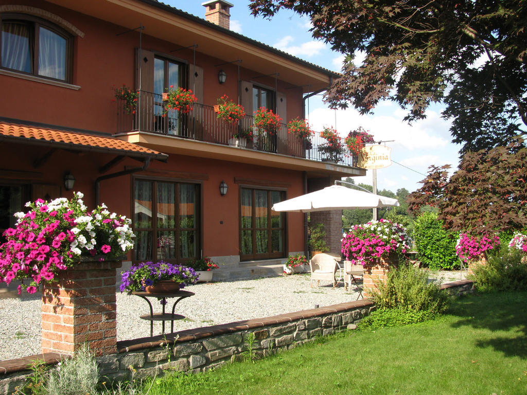 Agriturismo La Virginia Villa Revello Dış mekan fotoğraf